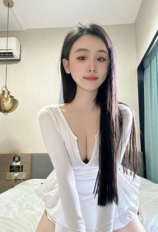 太原交友群加的清纯兼职闷骚小妹妹穴粉可先视频