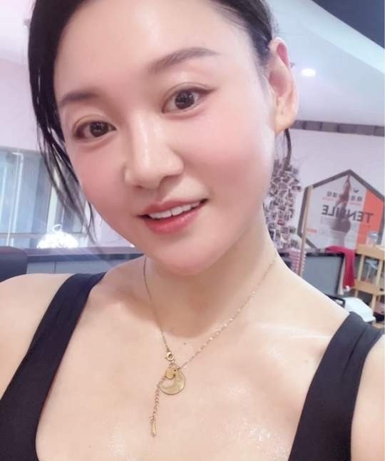 张家港会玩sm情趣诱惑御姐骑乘榨精尽显骚态