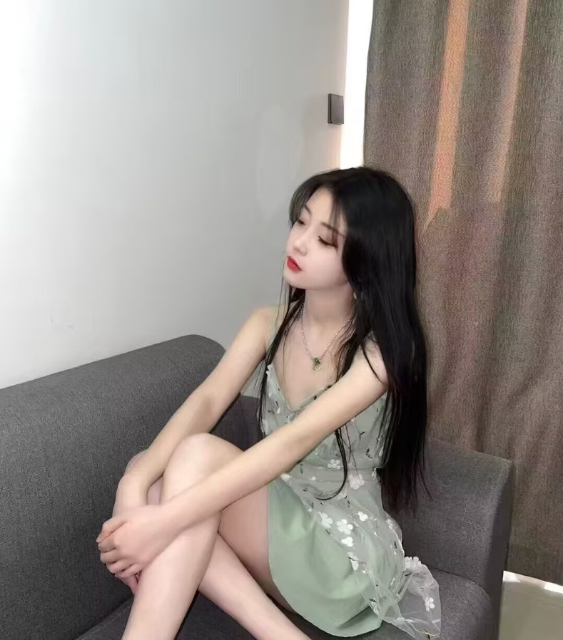 吴兴03年小姐姐