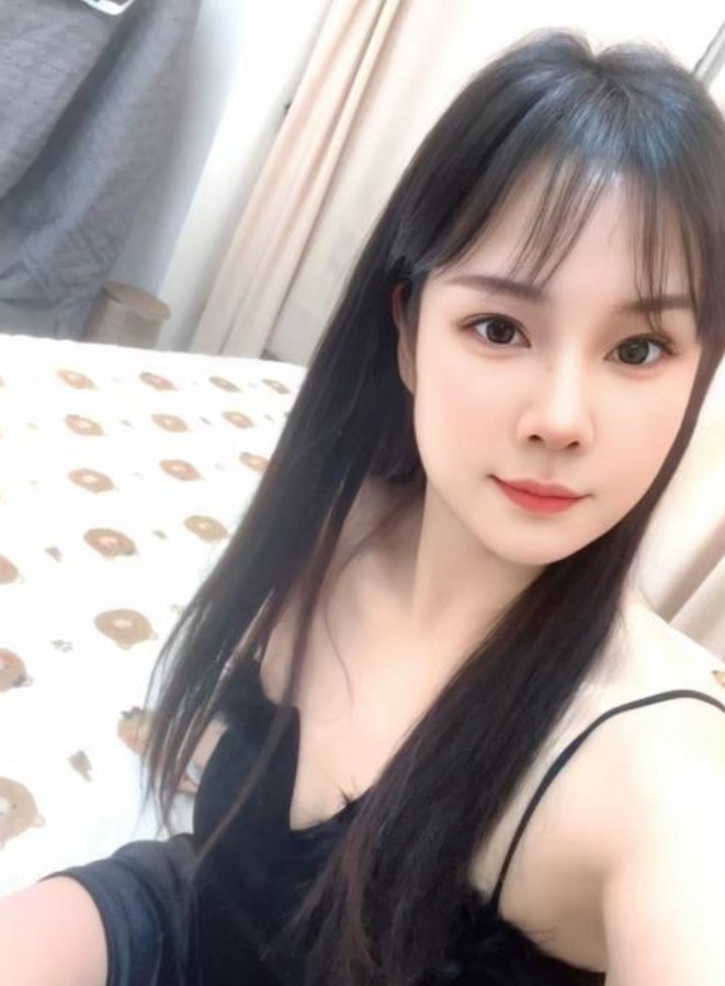 上海市妹子屁股翘翘的后入非常爽