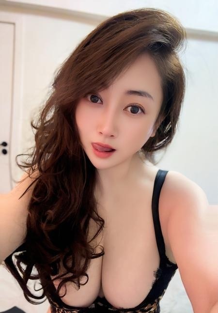 情迷巨乳大波浪