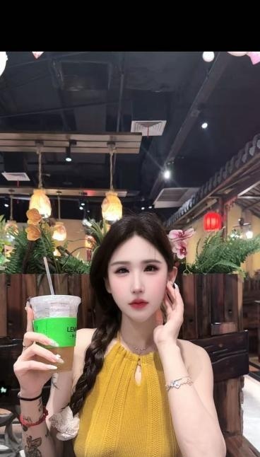 返食小雨老师