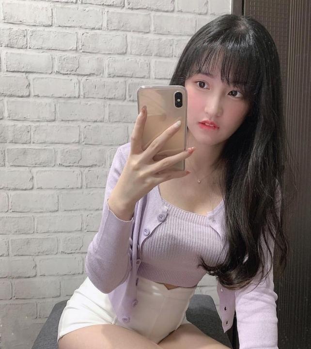 服务型女孩