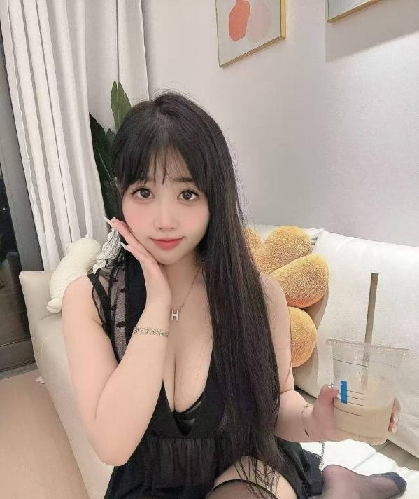 风骚制服大奶诗诗