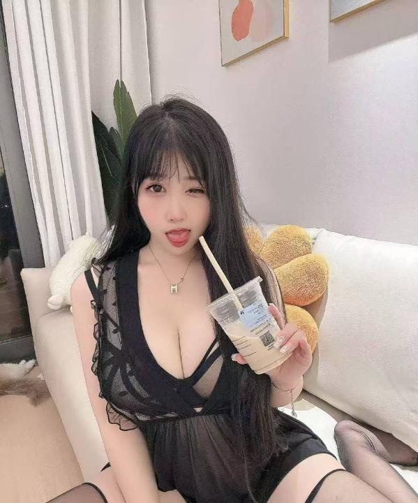 风骚制服大奶诗诗