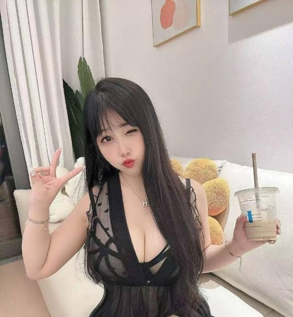 风骚制服大奶诗诗