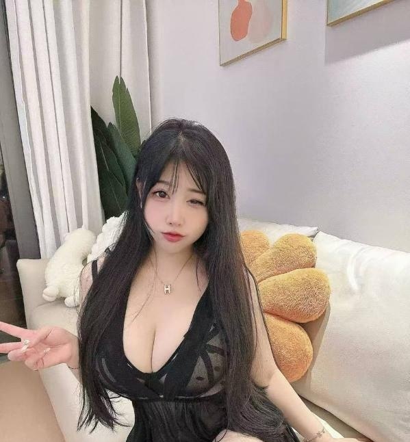 风骚制服大奶诗诗