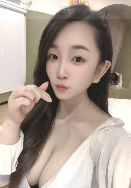 东湖风骚大乳芷沫