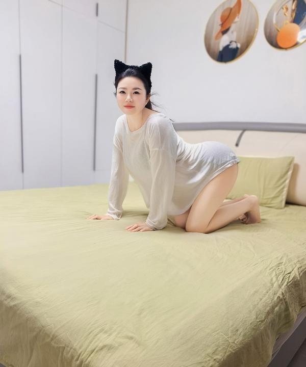 性感闷骚御姐