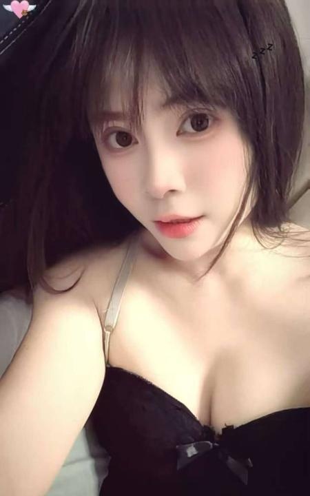 性感妩媚小萝莉