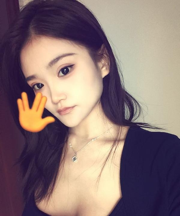 肥臀大奶美女