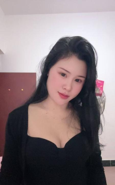 风骚D奶蜜茶小少妇