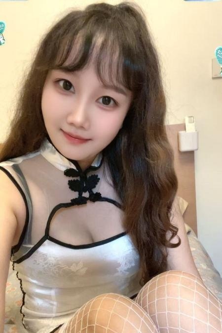 杨浦性感旗袍美女