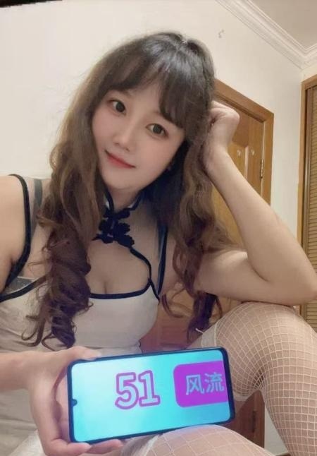 杨浦性感旗袍美女