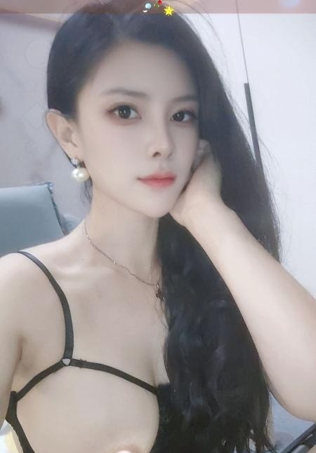 钟楼成熟御姐