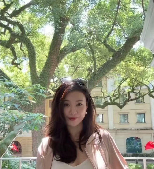 西城天鹅湖熟女