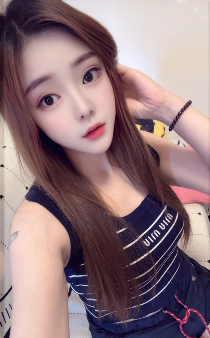 颜值女友妮宝