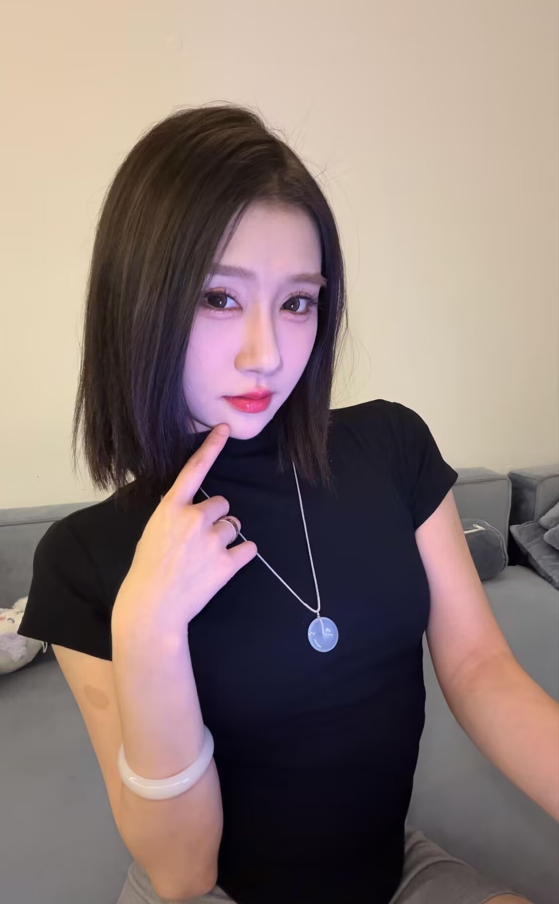 粉嫩萌妹水多敏感高潮