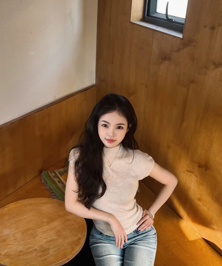 广阳区舞蹈系兼职嫩妹，肤白貌美会吸会舔