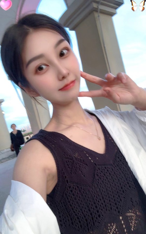 娇小小少妇
