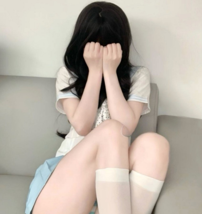 清纯大学生皮肤水嫩蜜桃臀逼紧粉嫩水多各种姿势配合