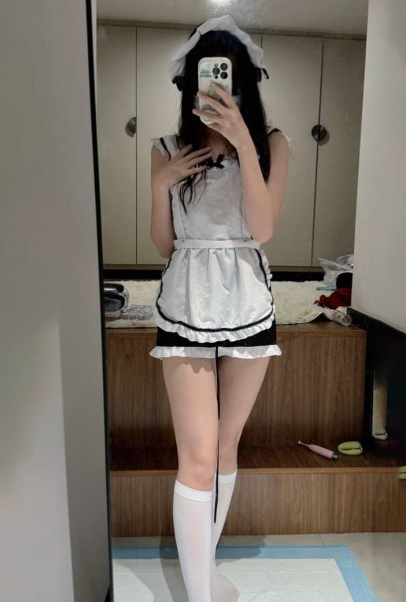 兼职女孩刚下海兼职听话乖巧逼紧粉嫩水多做爱刺激全程配合。