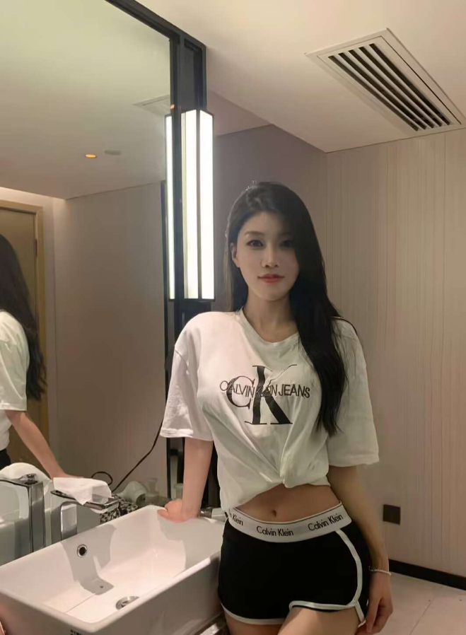 合肥市肥美鲍鱼性感骚妹水多活好