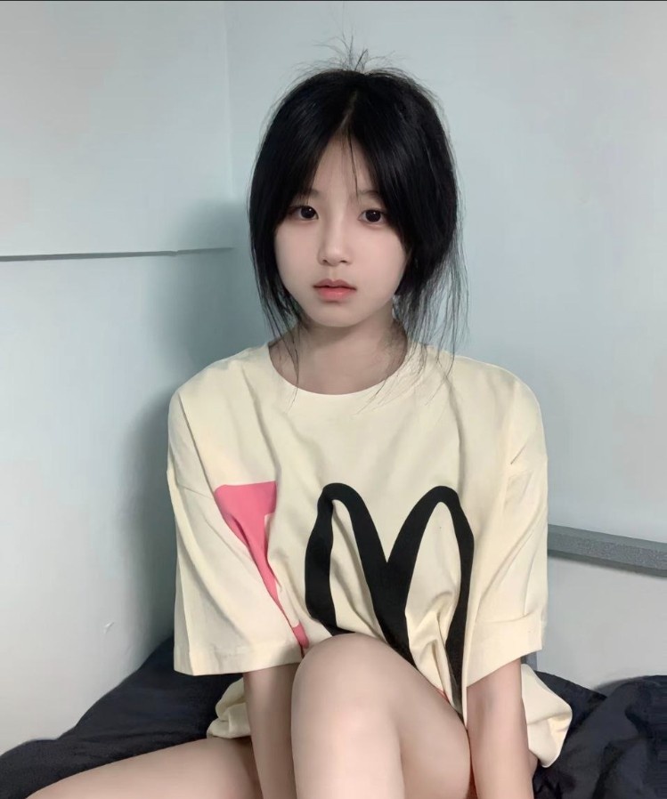 实体中低端：兼职妹妹 资源丰富 面付 无定金【可无套内射】妹妹自带公寓有体检报告yk