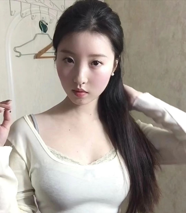 温柔蜜桃小满