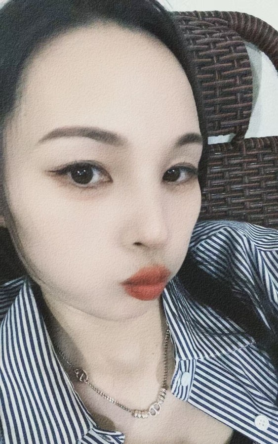 双城门娇嫩少妇