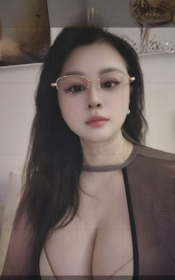 世纪城巨乳少妇