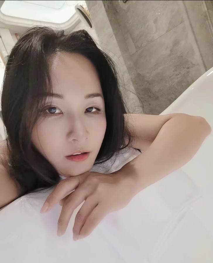 静安可以颜射的姐姐
