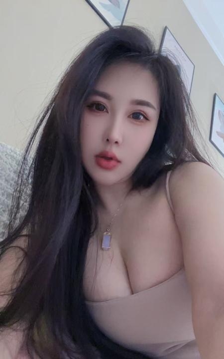 风韵大胸月亮