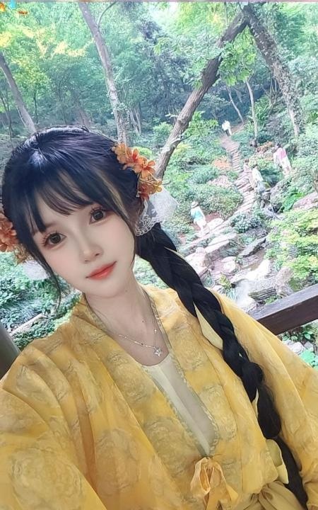 栖霞高挑甜妹
