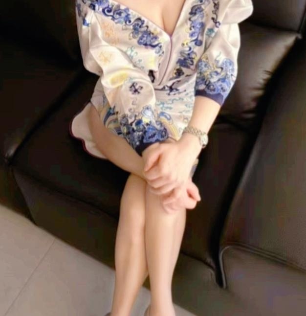 兼职的御姐