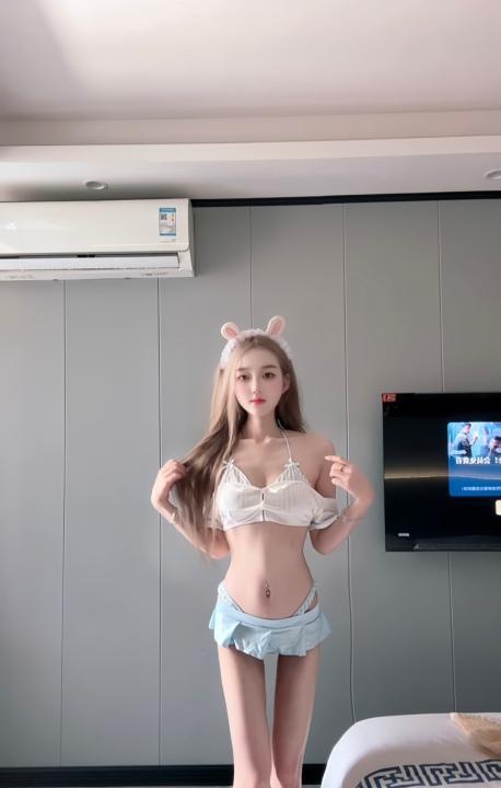 天河性感妹妹小朵朵