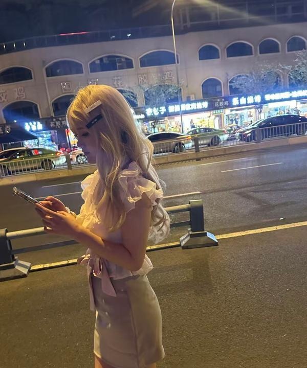 身材控嫩妹花生
