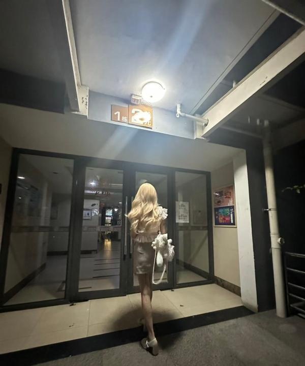 身材控嫩妹花生