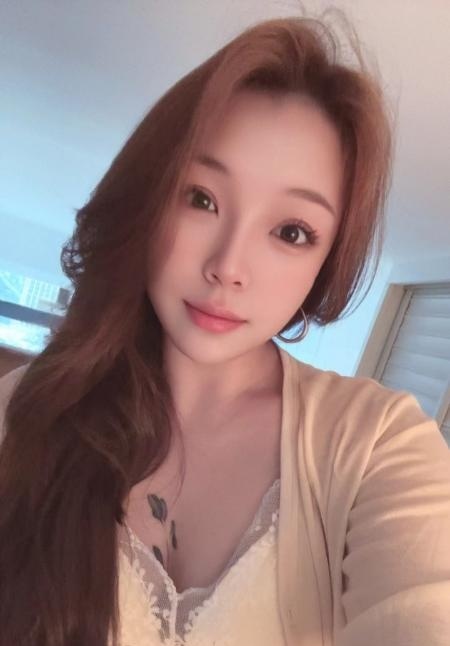 服务不催钟小幂幂