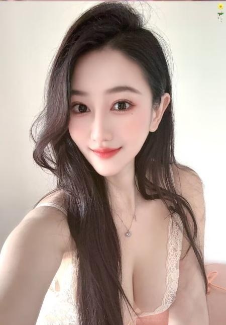 气质甜妹大美美