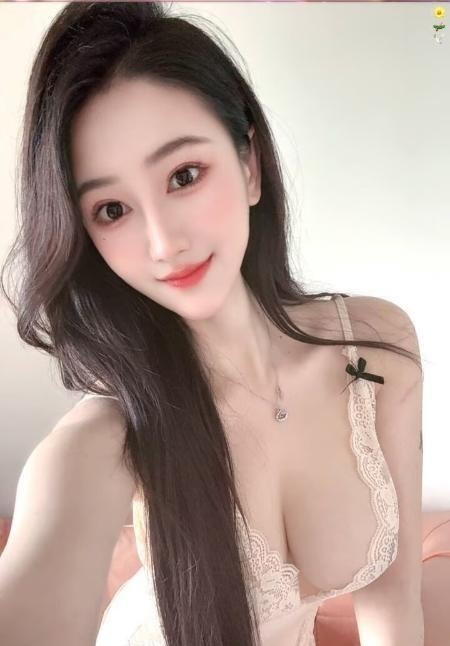 气质甜妹大美美