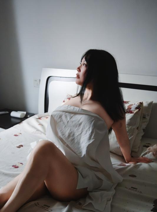 静安大胸软妹
