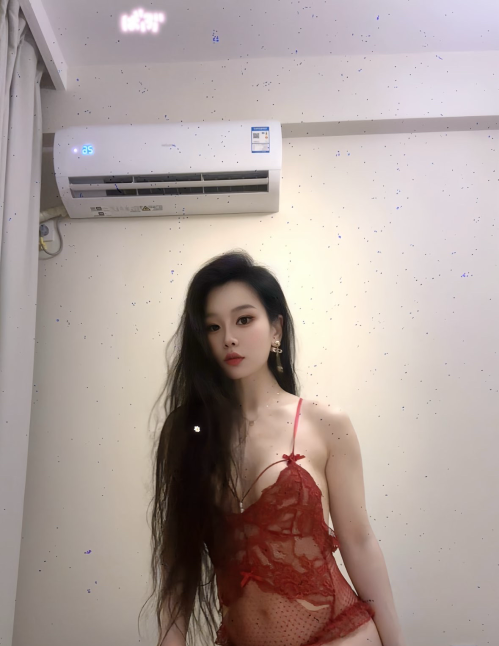狂野大胸娜丽丝