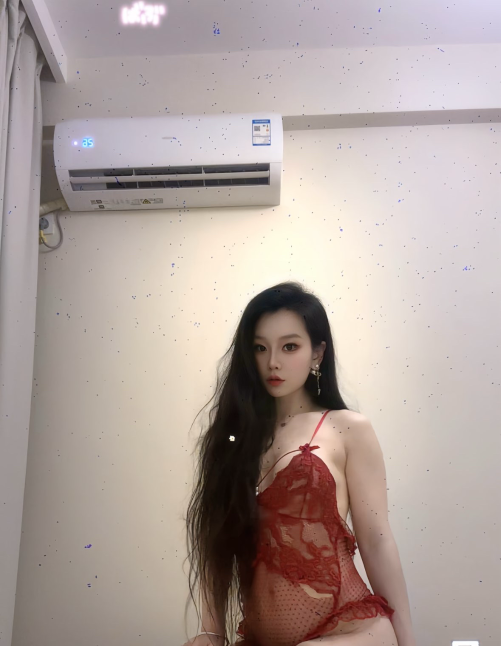 狂野大胸娜丽丝