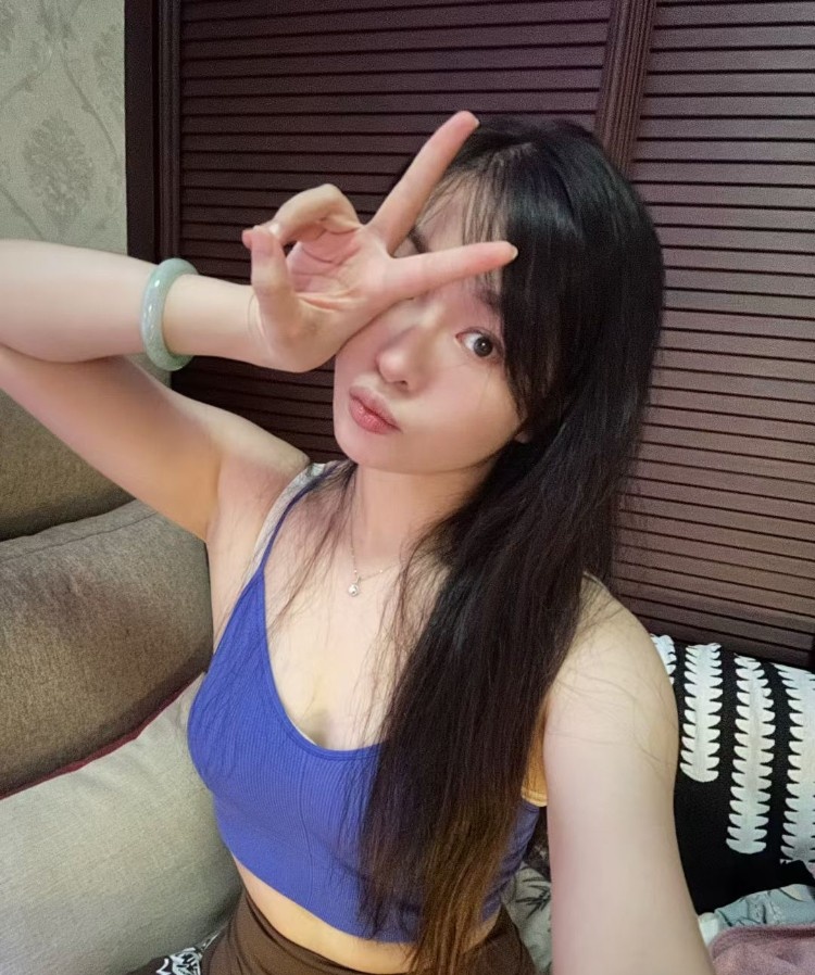 瑜伽少妇