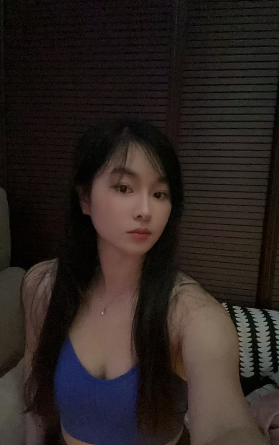 瑜伽少妇