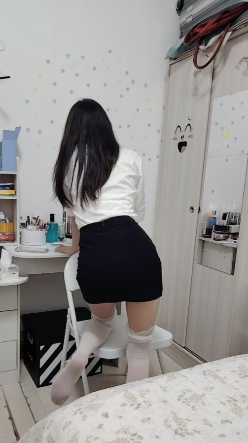 龙华嫩妹小星星