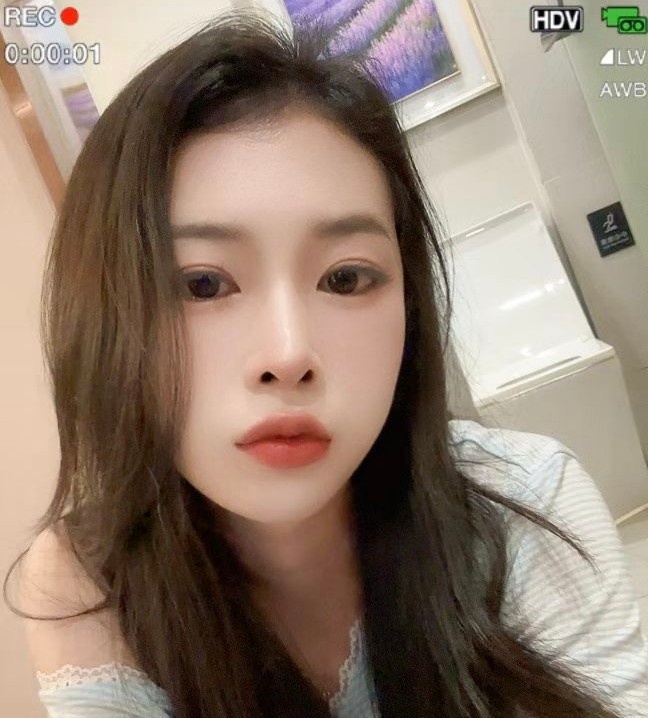 龙华嫩妹小星星