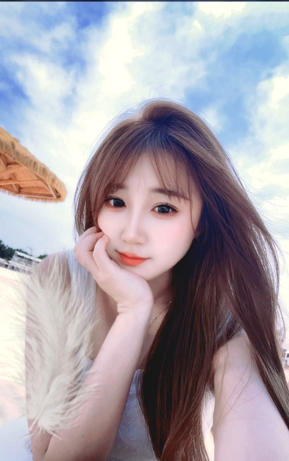 新八大里害羞奔放妹子