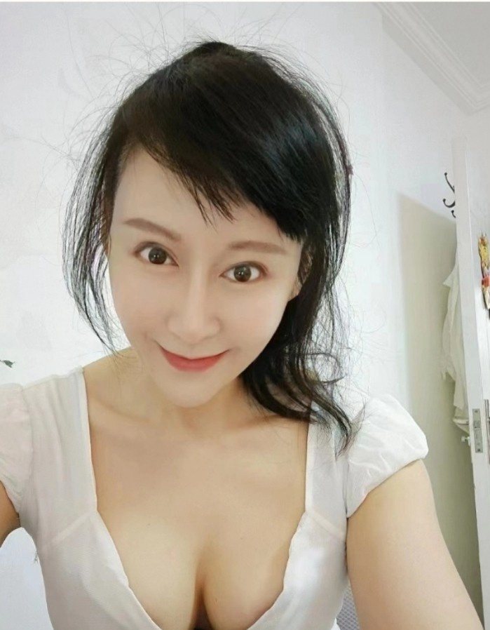 潘家园熟女骚货女M
